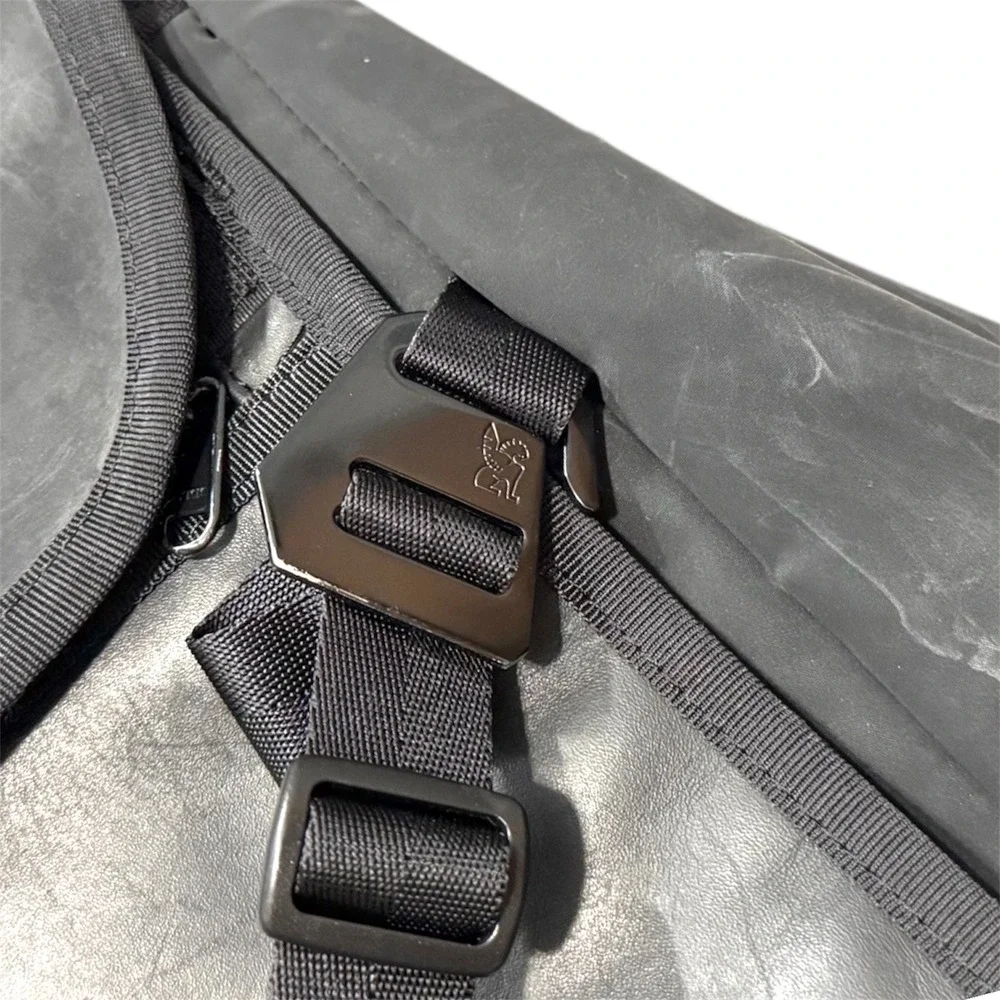 Chrome Industries Bravo 2.0 rolltop backpack weather-resistant - 20 to 32 liters